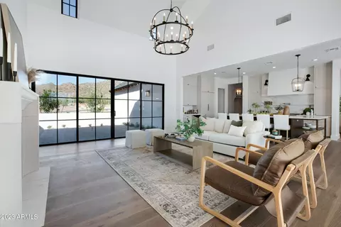 8335 E Regina Cir, Mesa, AZ 85207 photo 9