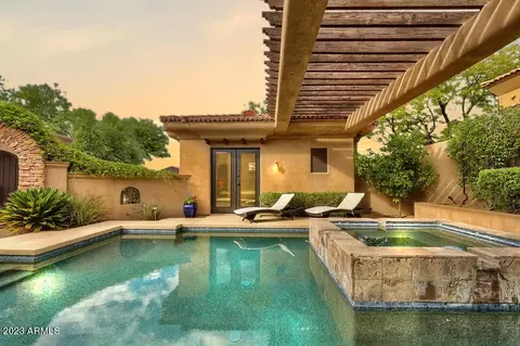 9421 E Monument Dr, Scottsdale, AZ 85262