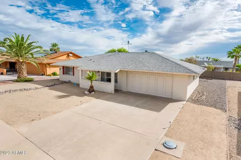 17811 N 135th Ave, Sun City West, AZ 85375