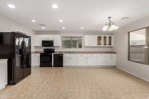 2279 E 35th Ave, Apache Junction, AZ 85119 photo 4