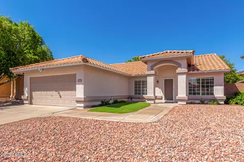 7748 W Sierra Vista Dr, Glendale, AZ 85303