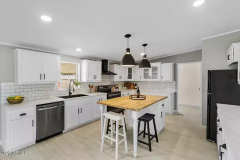 2902 Escuda Rd, Phoenix, AZ 85050 photo 11