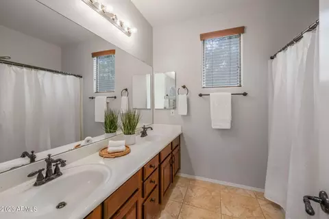 Bath - 11251 E Spaulding Ave, Mesa, AZ 85212 photo 5 of 5