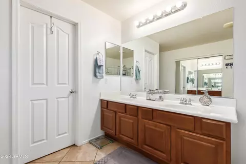 1284 E Apricot Ln, Gilbert, AZ 85298 photo 17