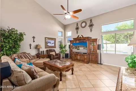 1284 E Apricot Ln, Gilbert, AZ 85298 photo 10