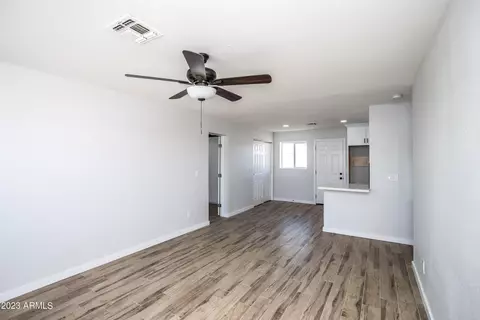 4446 S 36th Dr, Phoenix, AZ 85041 photo 7