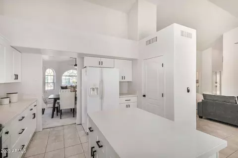 1037 E Le Marche Ave, Phoenix, AZ 85022 photo 13