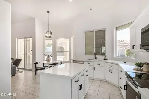 1037 E Le Marche Ave, Phoenix, AZ 85022 photo 12