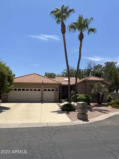 10813 E Regal Dr, Sun Lakes, AZ 85248