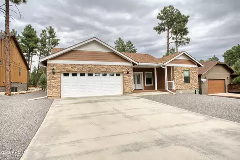 651 S Mountain Pines Ave, Show Low, AZ 85901