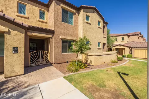 250 W Queen Creek Rd #113, Chandler, AZ 85248