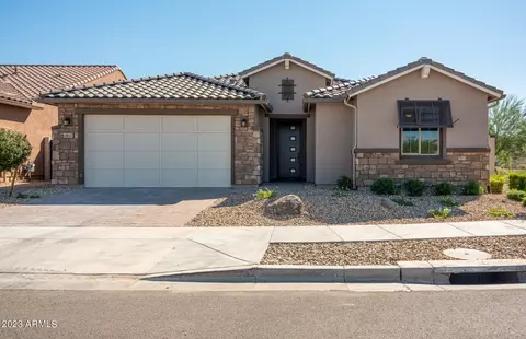 8847 W Luke Ave, Glendale, AZ 85305