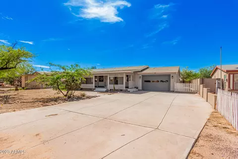 16416 S Lamb Rd, Arizona City, AZ 85123