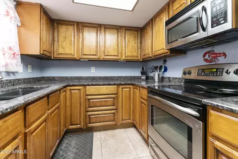 402 E Pecan Rd, Phoenix, AZ 85040 photo 7