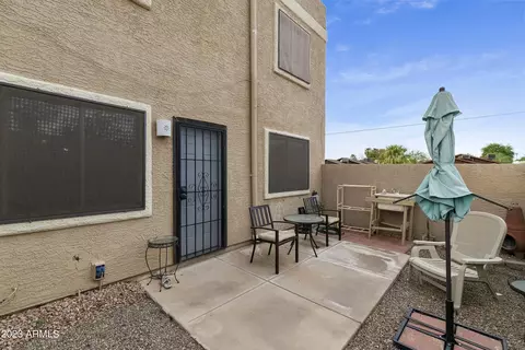 402 E Pecan Rd, Phoenix, AZ 85040 photo 6