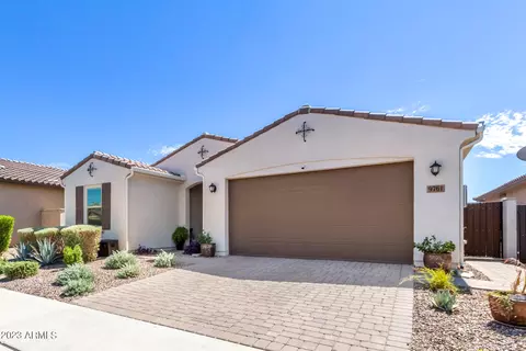 9761 E Red Giant Dr, Mesa, AZ 85212 photo 3