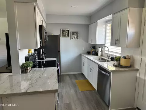 1320 E Bethany Home Rd #5, Phoenix, AZ 85014 photo 2