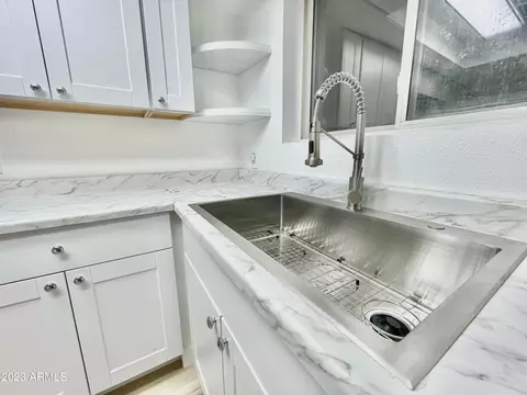 534 E 4th Pl, Mesa, AZ 85203 photo 2