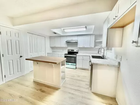 534 E 4th Pl, Mesa, AZ 85203 photo 3