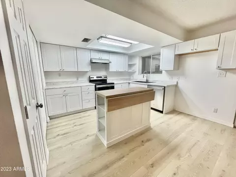 534 E 4th Pl, Mesa, AZ 85203