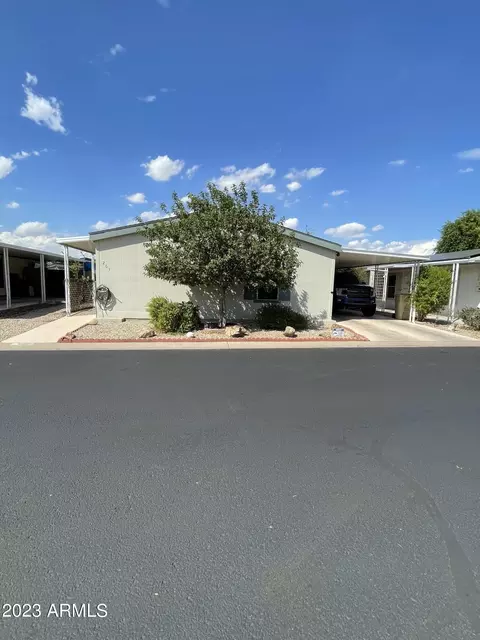 8601 N 103rd Ave #261, Peoria, AZ 85345