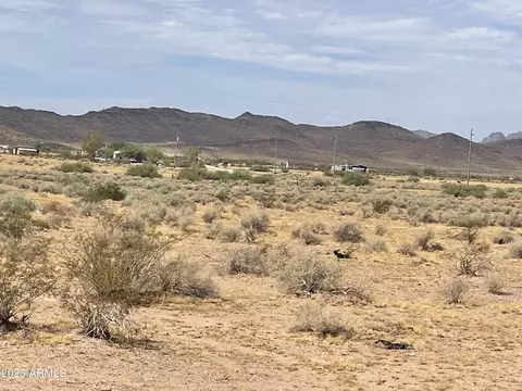 tbd N Horseshoe Parcel 2 Trl N #135, Tonopah, AZ 85354