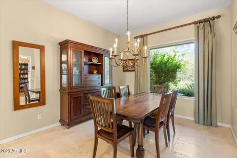 719 E Circle Rd, Phoenix, AZ 85020 photo 6