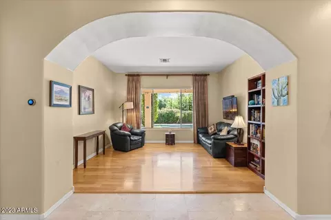 719 E Circle Rd, Phoenix, AZ 85020 photo 8