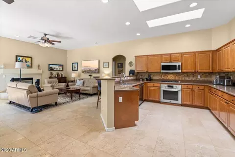 719 E Circle Rd, Phoenix, AZ 85020 photo 11
