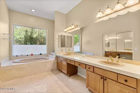 719 E Circle Rd, Phoenix, AZ 85020 photo 22