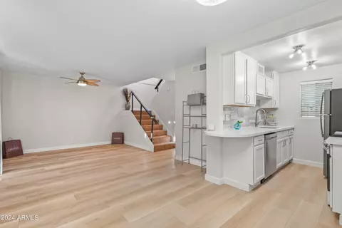 8502 N Central Ave #6, Phoenix, AZ 85020