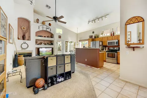 4526 E Rowel Rd, Phoenix, AZ 85050 photo 7