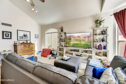 4526 E Rowel Rd, Phoenix, AZ 85050 photo 9
