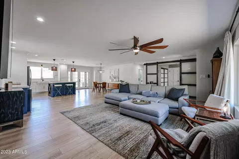 1709 E Turquoise Ave, Phoenix, AZ 85020 photo 2