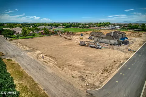 0 E Country Ct #4, Gilbert, AZ 85298