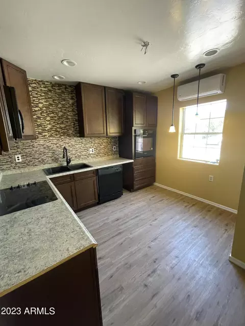 945 E 19th St, Douglas, AZ 85607 photo 2
