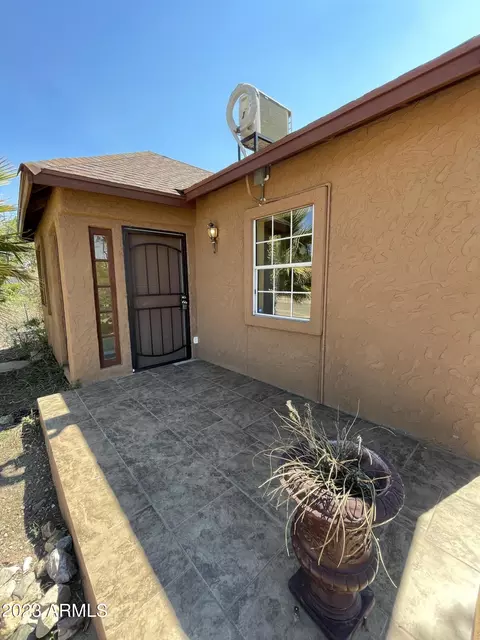 945 E 19th St, Douglas, AZ 85607