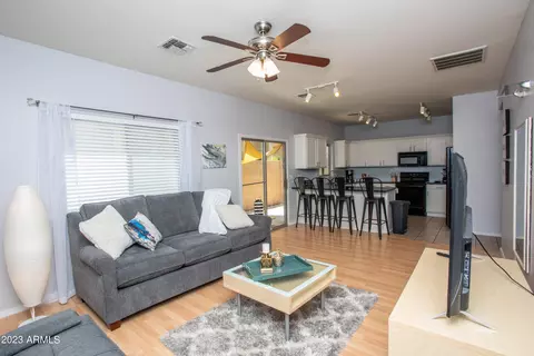 2755 E Schiliro Cir, Phoenix, AZ 85032 photo 11