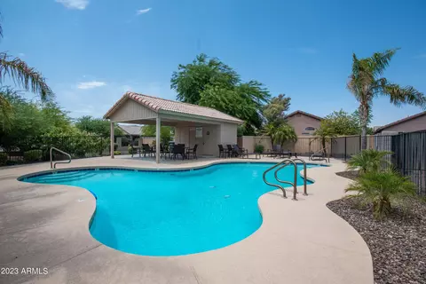 2755 E Schiliro Cir, Phoenix, AZ 85032 photo 17