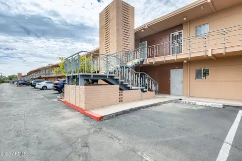 6125 E Indian School Rd #172, Scottsdale, AZ 85251