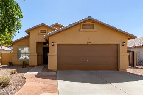 7977 W Solano Dr, Glendale, AZ 85303