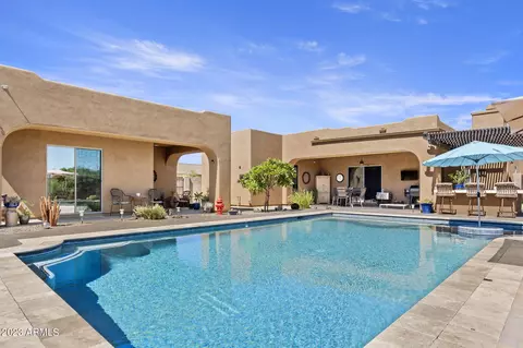 921 E Irvine Rd, Phoenix, AZ 85086