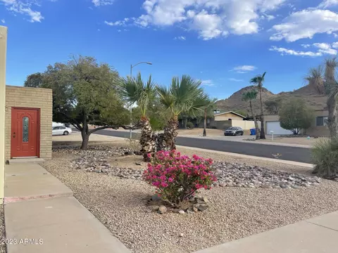2448 E Claire Dr, Phoenix, AZ 85032 photo 5