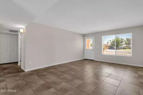 228 E Fordham Cir, Tempe, AZ 85283 photo 5
