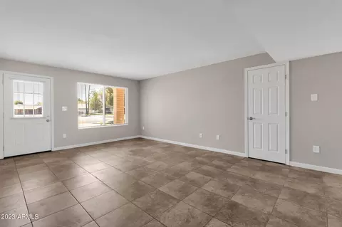 228 E Fordham Cir, Tempe, AZ 85283 photo 6