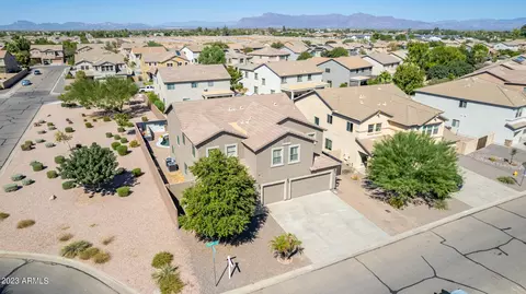 660 E Kapasi Ln, San Tan Valley, AZ 85140