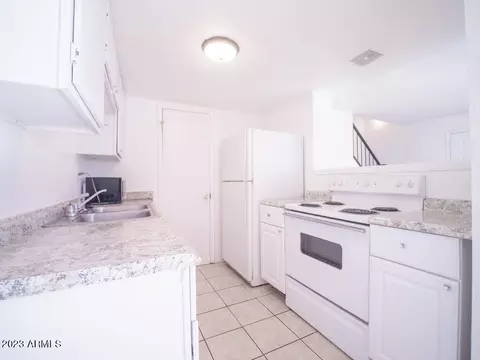 4642 E Southgate Ave, Phoenix, AZ 85040 photo 11
