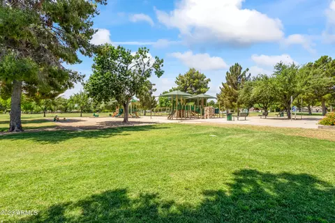 Exterior - 7814 N 16th Dr, Phoenix, AZ 85021 photo 10 of 11
