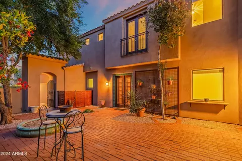 Exterior - 7814 N 16th Dr, Phoenix, AZ 85021 photo 3 of 11