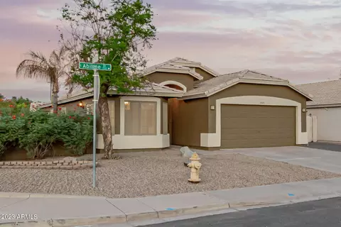 1723 S Abilene Dr, Gilbert, AZ 85233